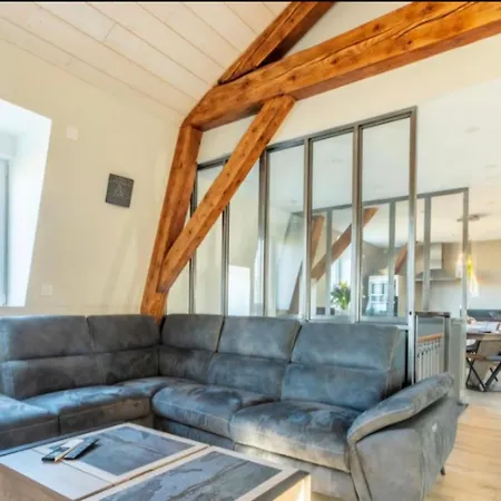 Le Puy De Dome 招待所 Montaigut-le-Blanc (Puy-de-Dome)